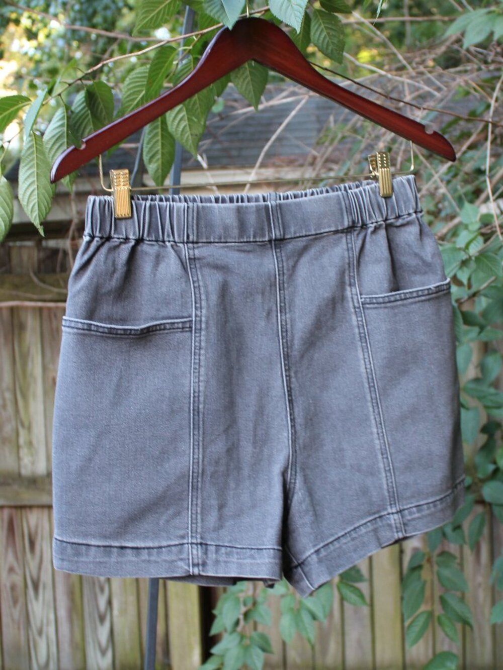 NWT Fuinloth Acid Wash Denim-Look Utility Shorts - Size L